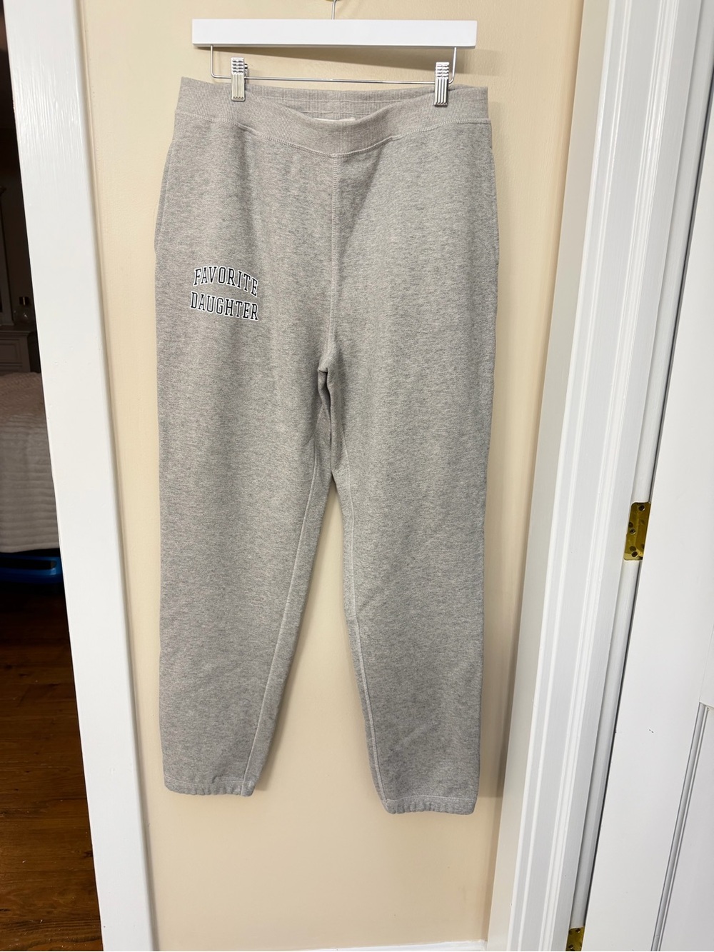 Favorite Daughter Light Gray Collegiage Sweatpants with Logo M NWT